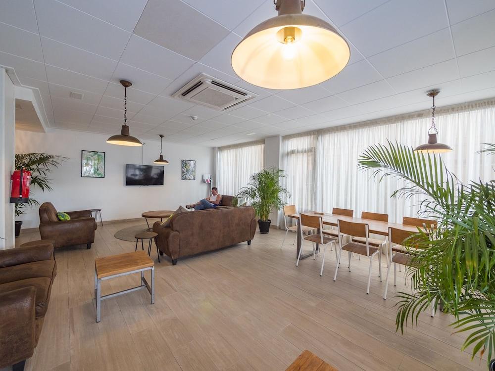 Checkin Garbi Hotel Калея Екстериор снимка