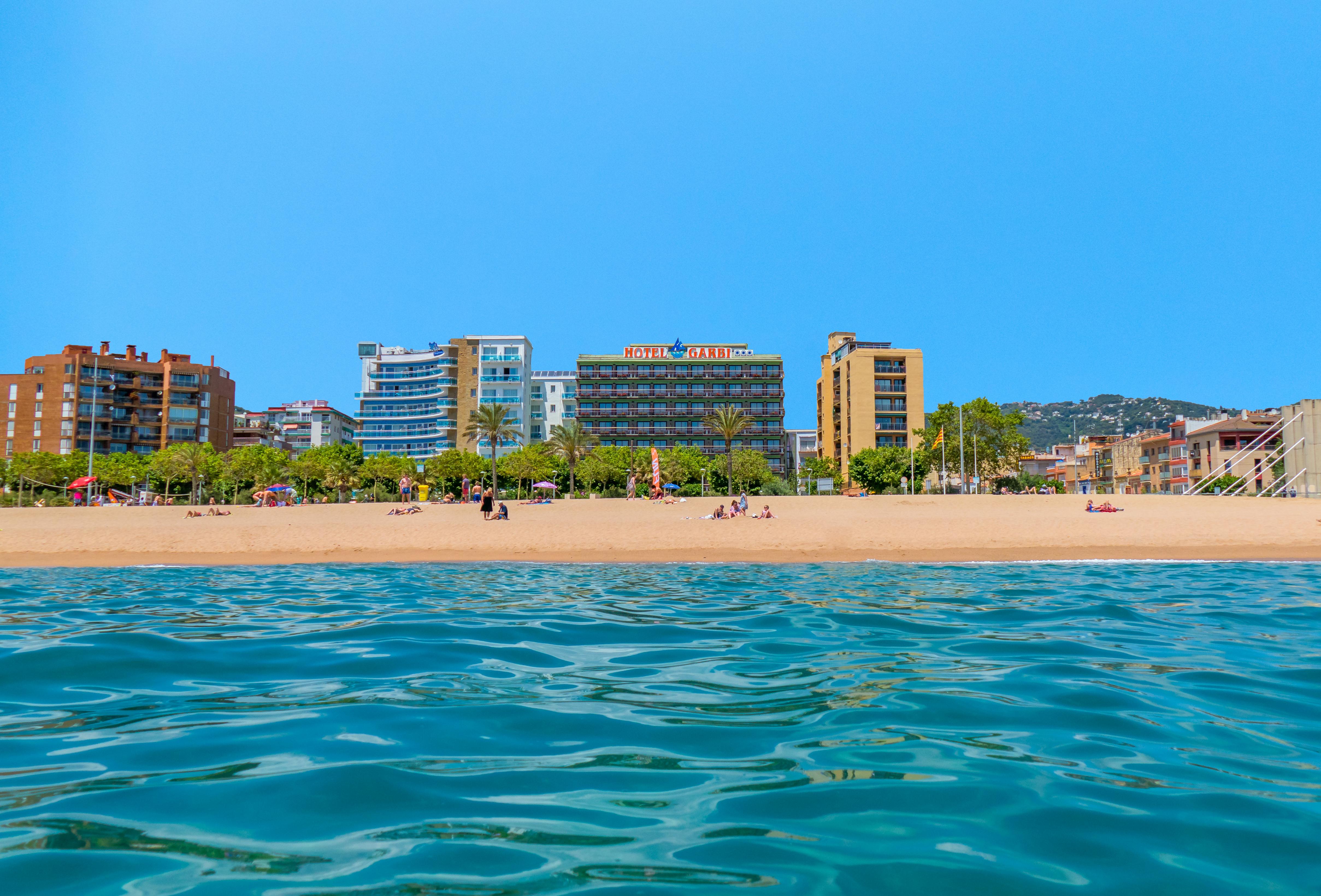 Checkin Garbi Hotel Калея Екстериор снимка