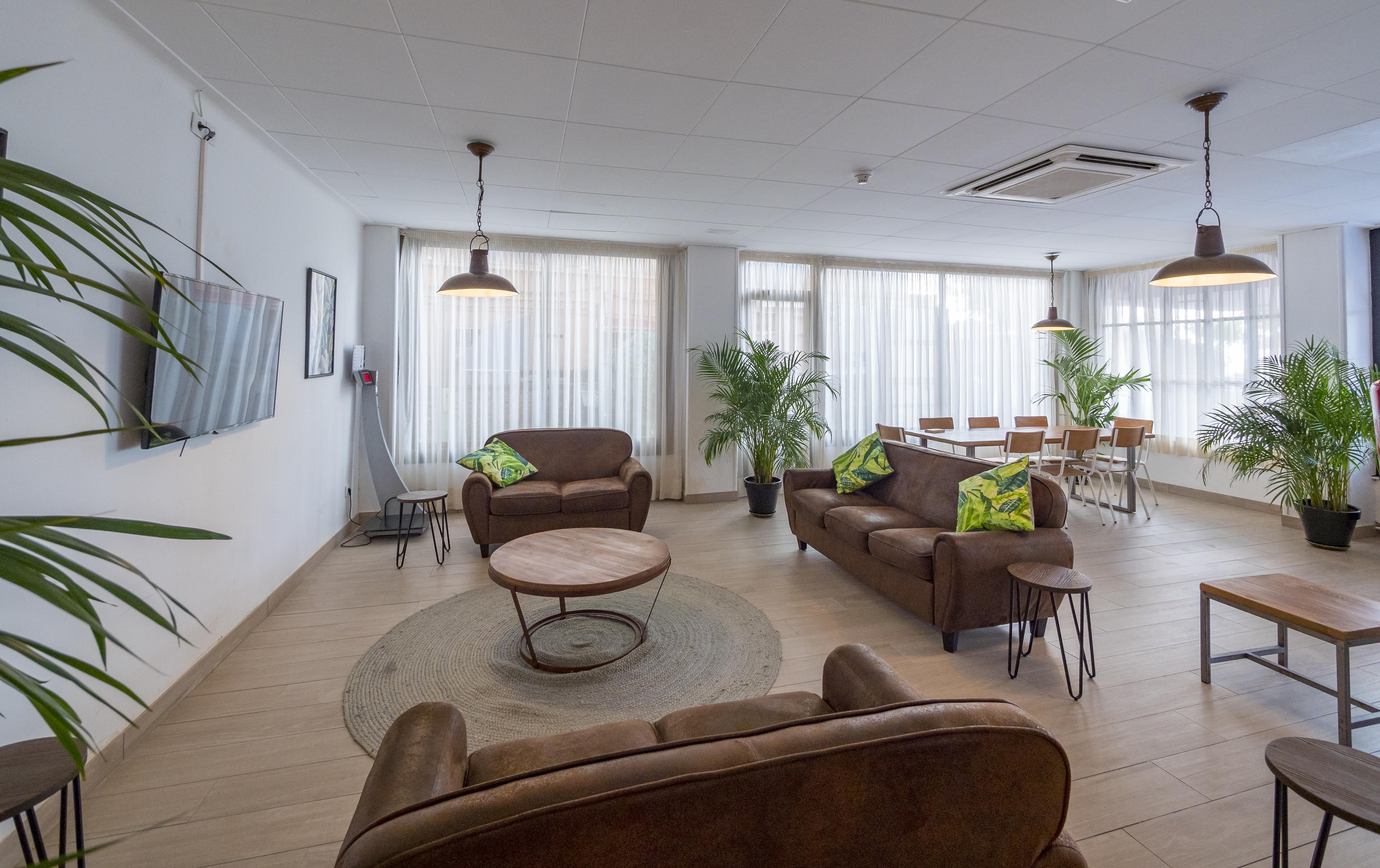 Checkin Garbi Hotel Калея Екстериор снимка